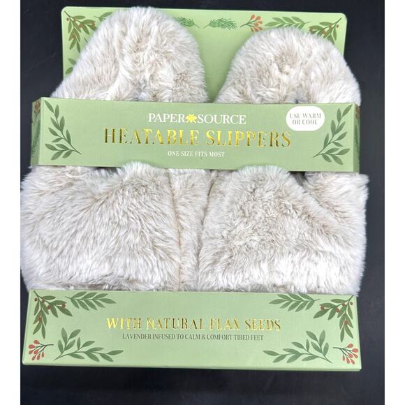 New PAPER SOURCE Women’s Beige Sherpa HEATABLE SLIPPERS Lavender Infused OS - Picture 1 of 5